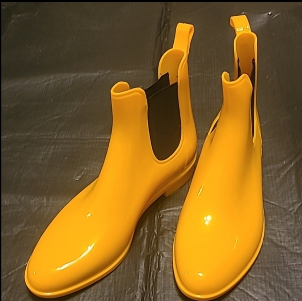 Yellow Ankle Rainboots Size 42